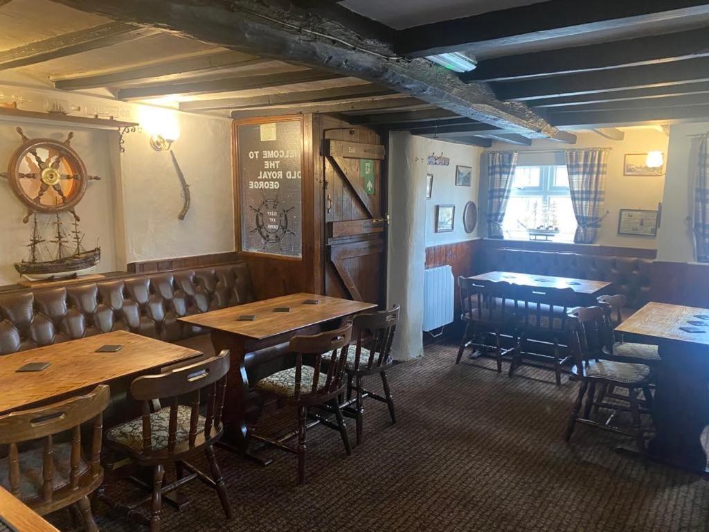 The Old Royal George Hotel Ainderby Steeple Bagian luar foto